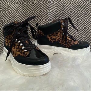 Leopard Hiker Boots / Madden Girl / Women’s Size 6